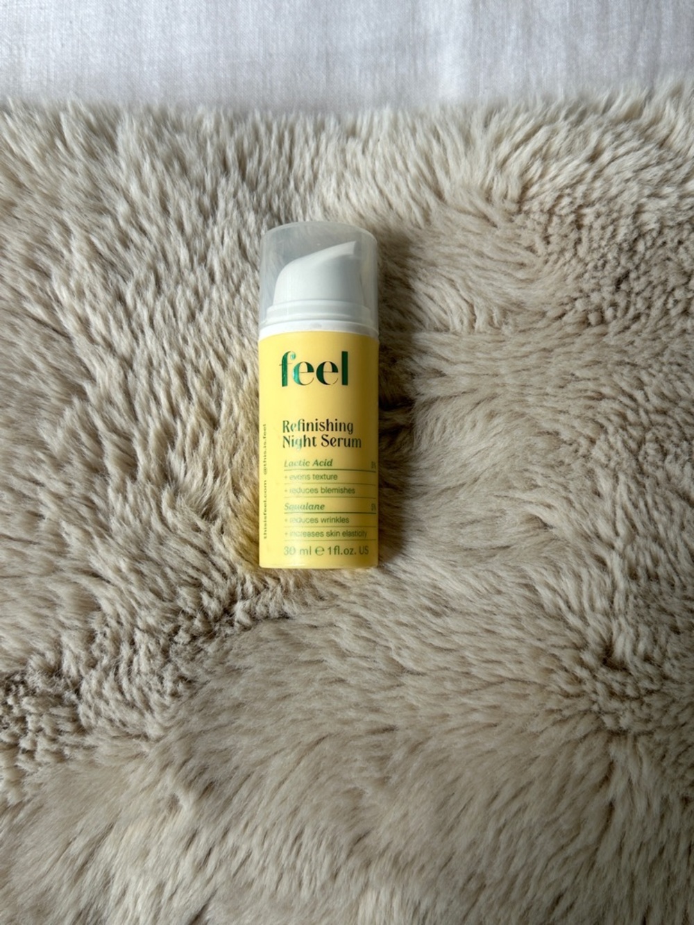 Feel Refinishing Night Serum